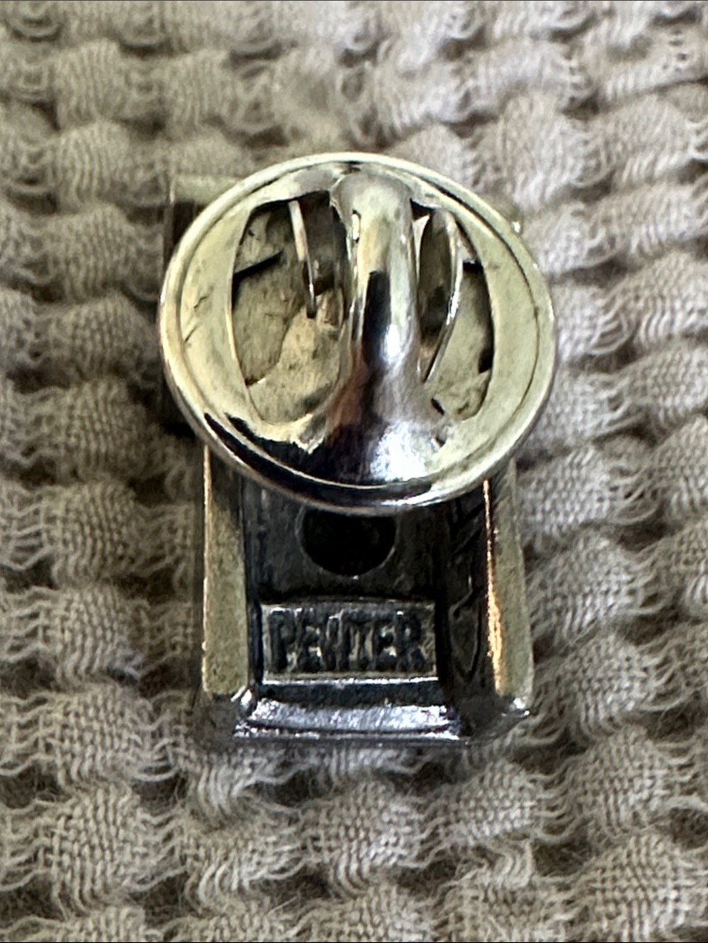 Birdhouse Pin - Picture 2 of 3